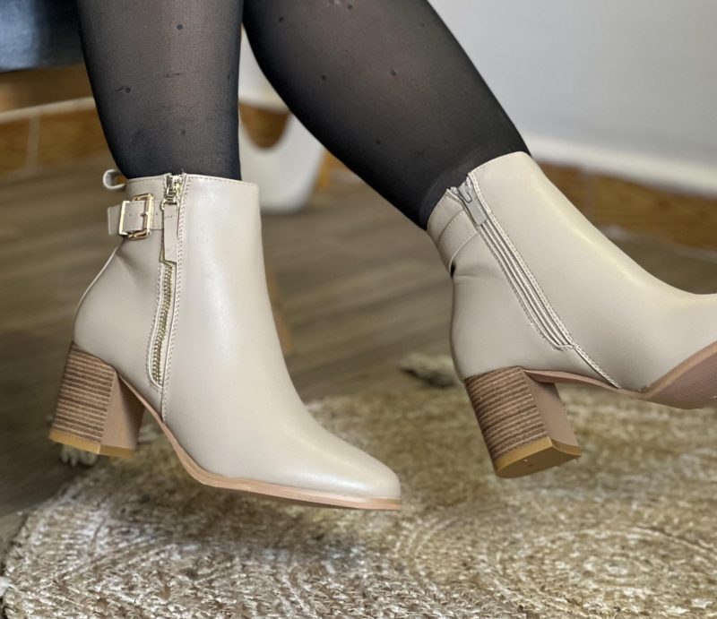 Bottines à talons bi-matières avec sangle – Image 3