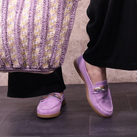 Mocassin léger doté d'une semelle souple
