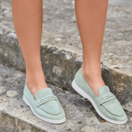 Mocassins souples en daim synthétique