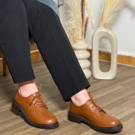 Mocassin à lacets classiques