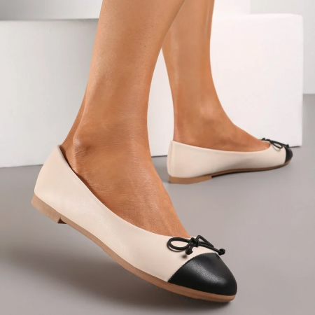 Ballerines classiques  avec un devant rond et nœud