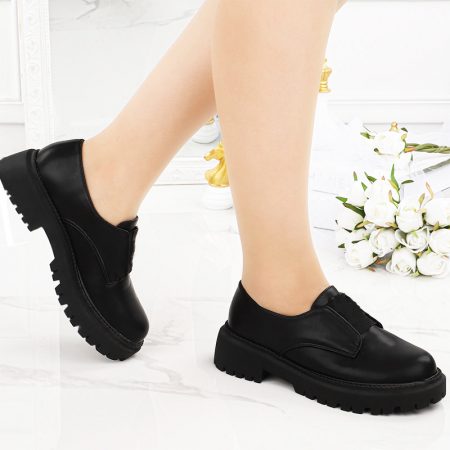 Mocassins à semelle crantée