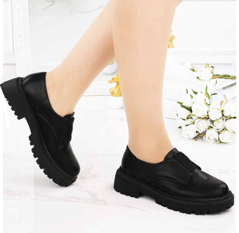 Mocassins à semelle crantée