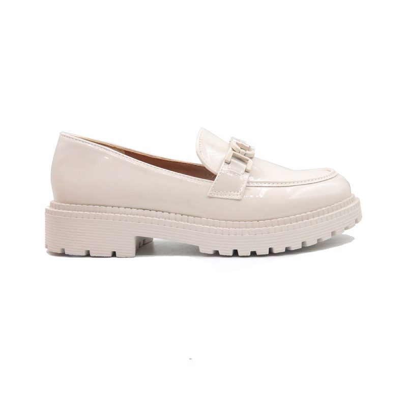 Mocassins contemporains avec bijou strassé et plateforme audacieuse – Image 8