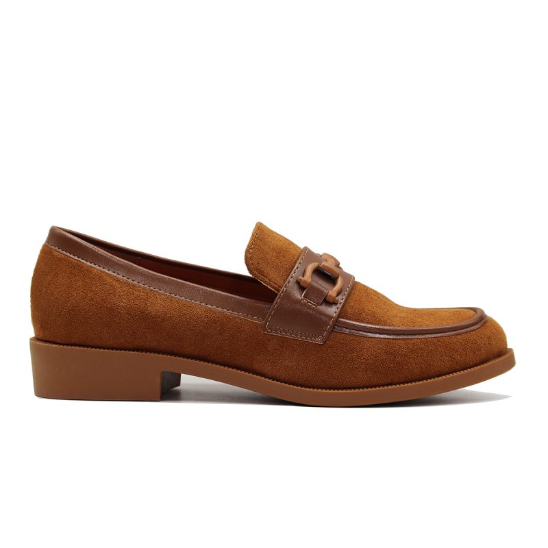 Mocassin en daim avec détail et boucle décorative – Image 10