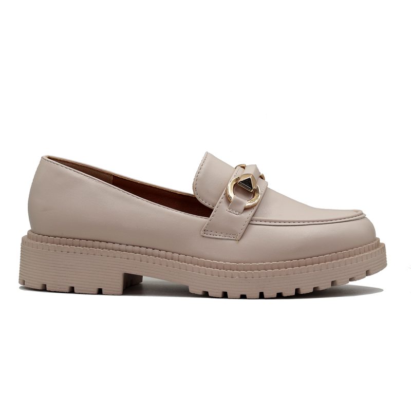 Mocassin tendance avec semelle crantée et ornement métallique élégant – Image 7