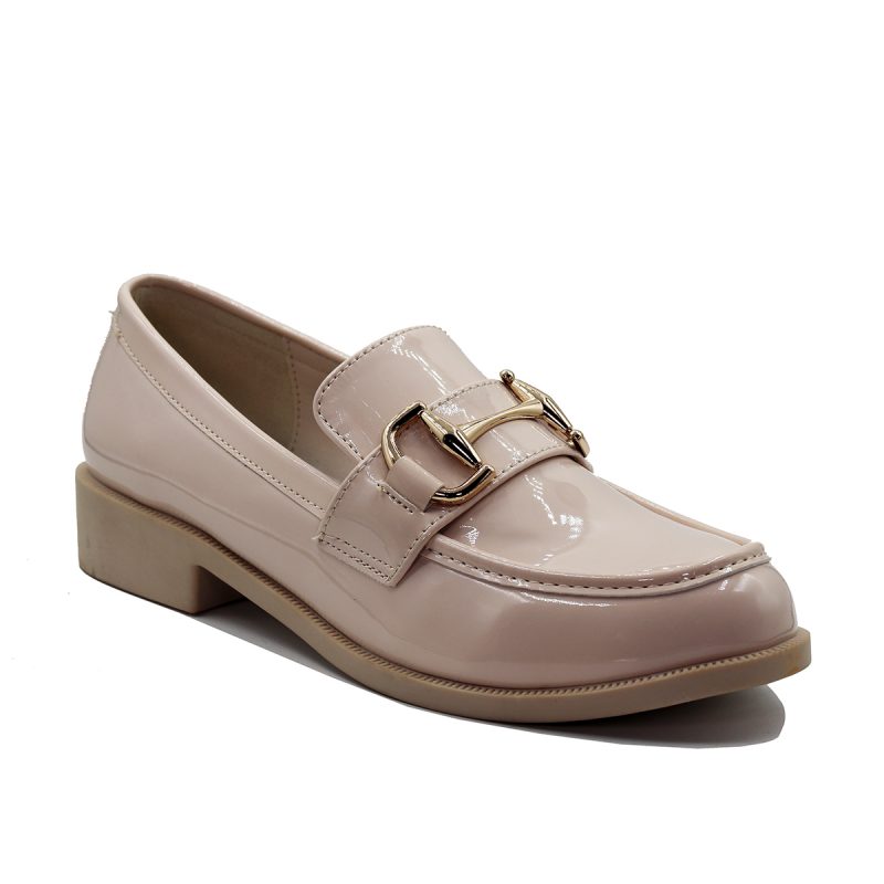 Mocassins pour femmes avec boucle décorative et finition vernie – Image 3