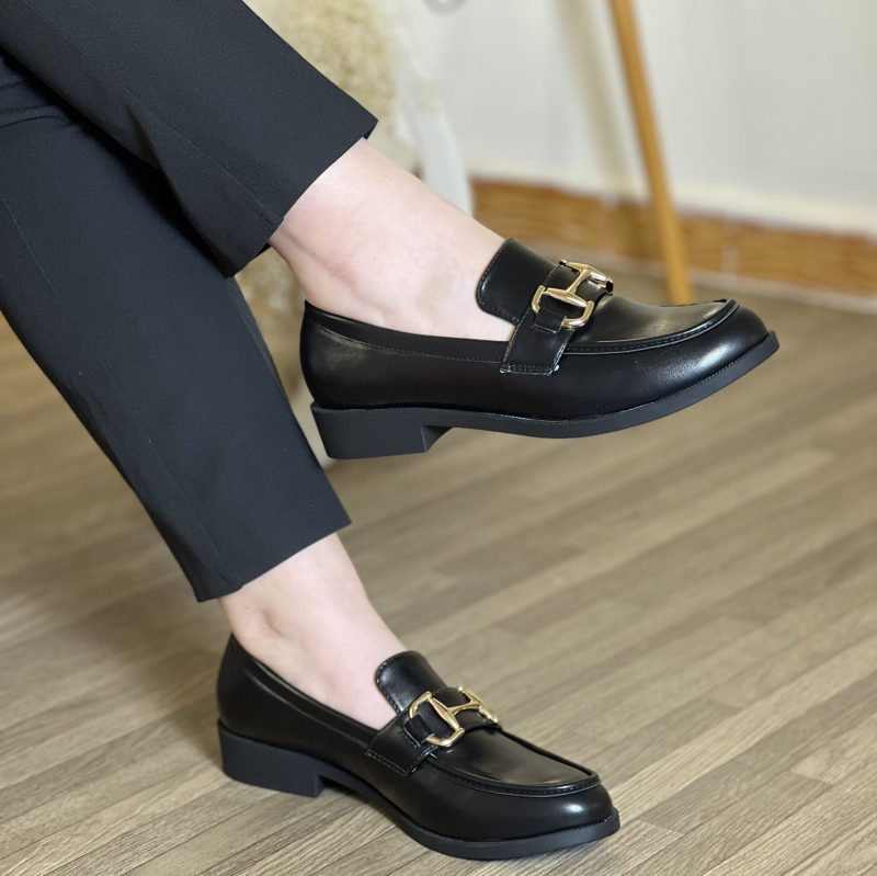 Mocassins synthétiques avec boucle décorative – Image 3