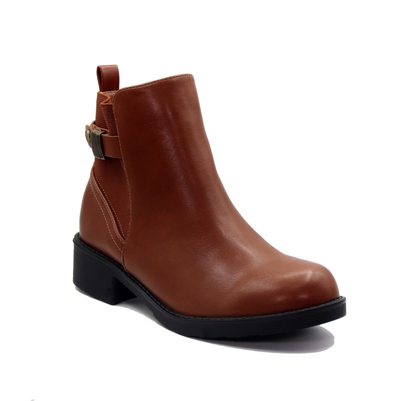 Bottines avec talon bas et détail métallique moderne – Image 4