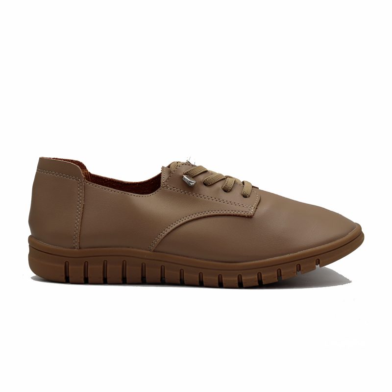 Chaussure orthopédique avec bout arrondi et coutures décoratives – Image 3