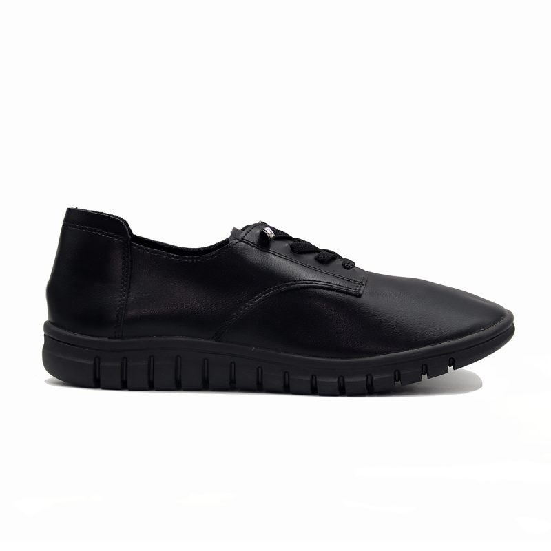 Chaussure orthopédique avec bout arrondi et coutures décoratives – Image 4