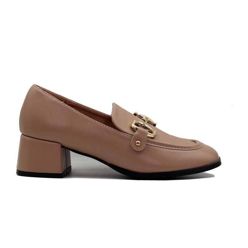 Mocassins élégants avec ornement métallique et talon bas confortable – Image 3
