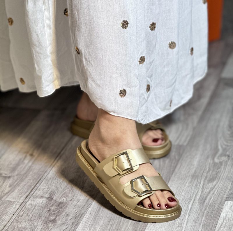 Mule double bride avec boucle géométrique