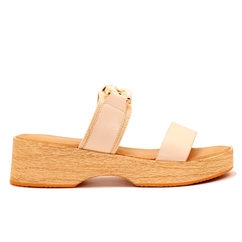 Sandale compensée à brides entrecroisées et chaîne décorative – Image 4