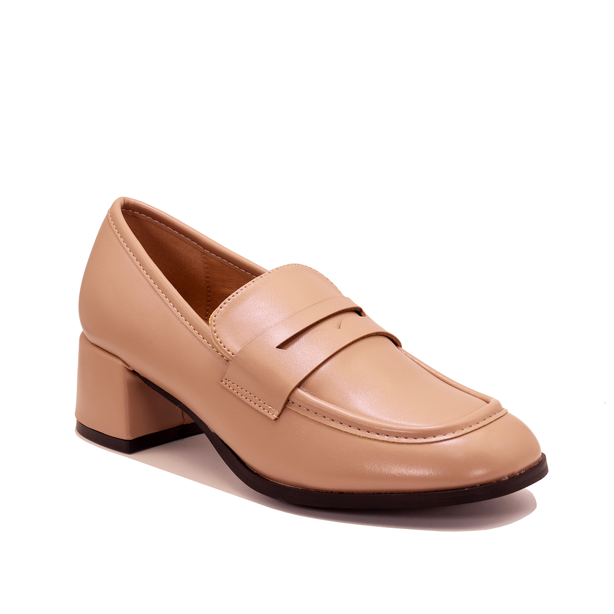 Mocassin à talon carré minimaliste